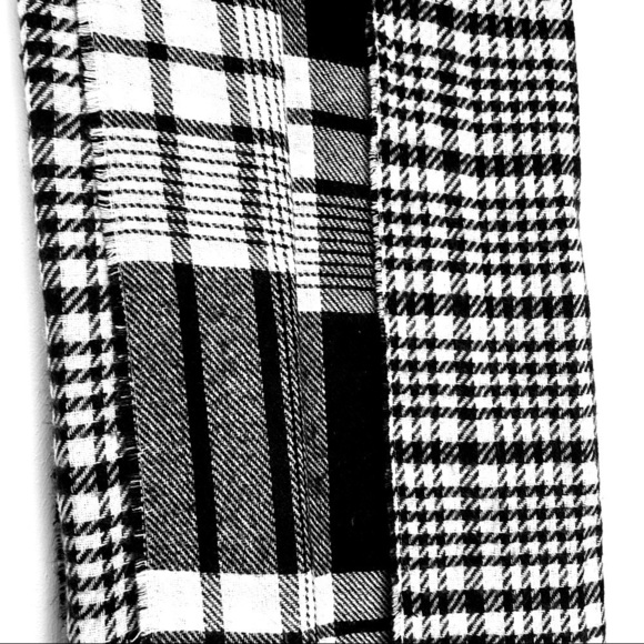Express Large Plaid/Checkered Black & White Fringed Wrap/Scarf. - Picture 8 of 14